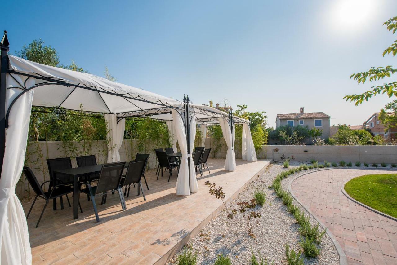 Villa Anja 1St Floor Peroj Eksteriør bilde