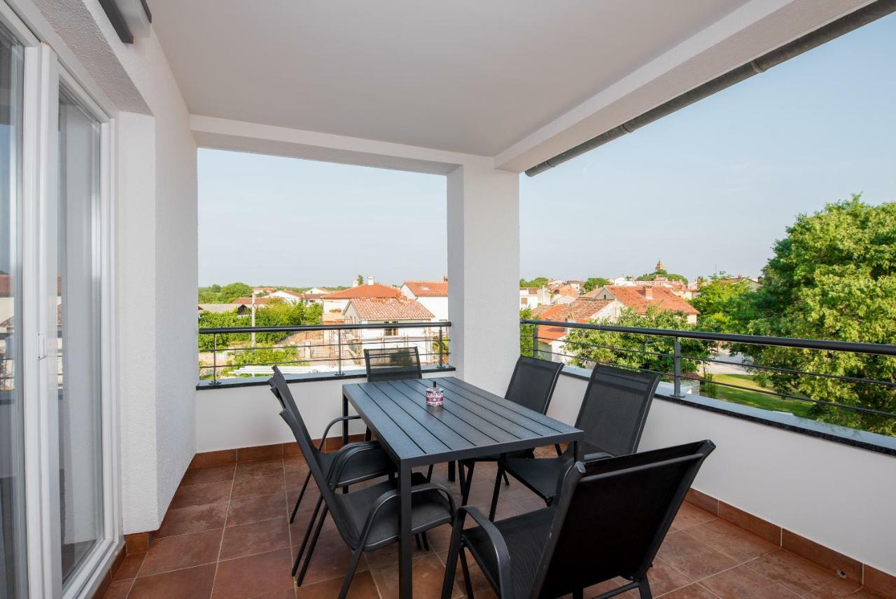 Villa Anja 1St Floor Peroj Eksteriør bilde