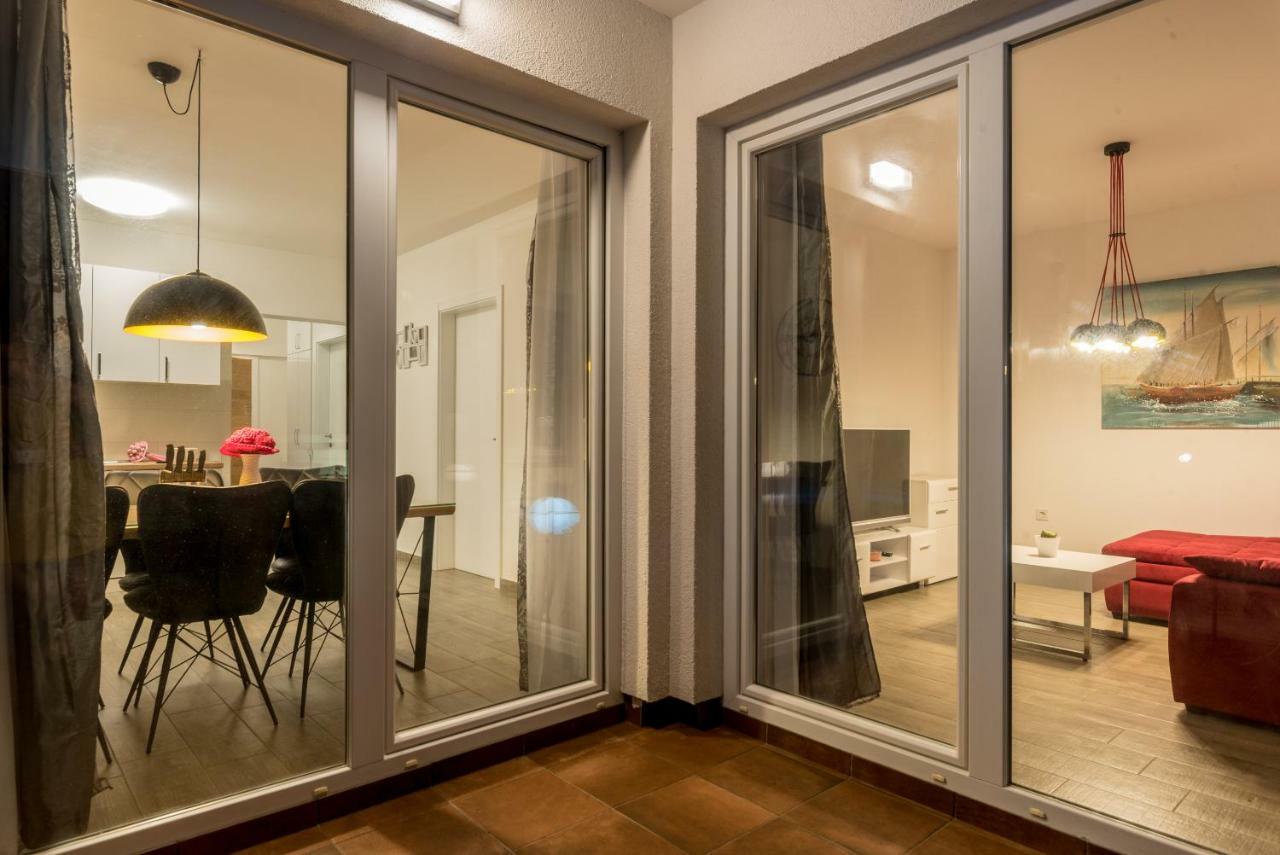 Villa Anja 1St Floor Peroj Eksteriør bilde