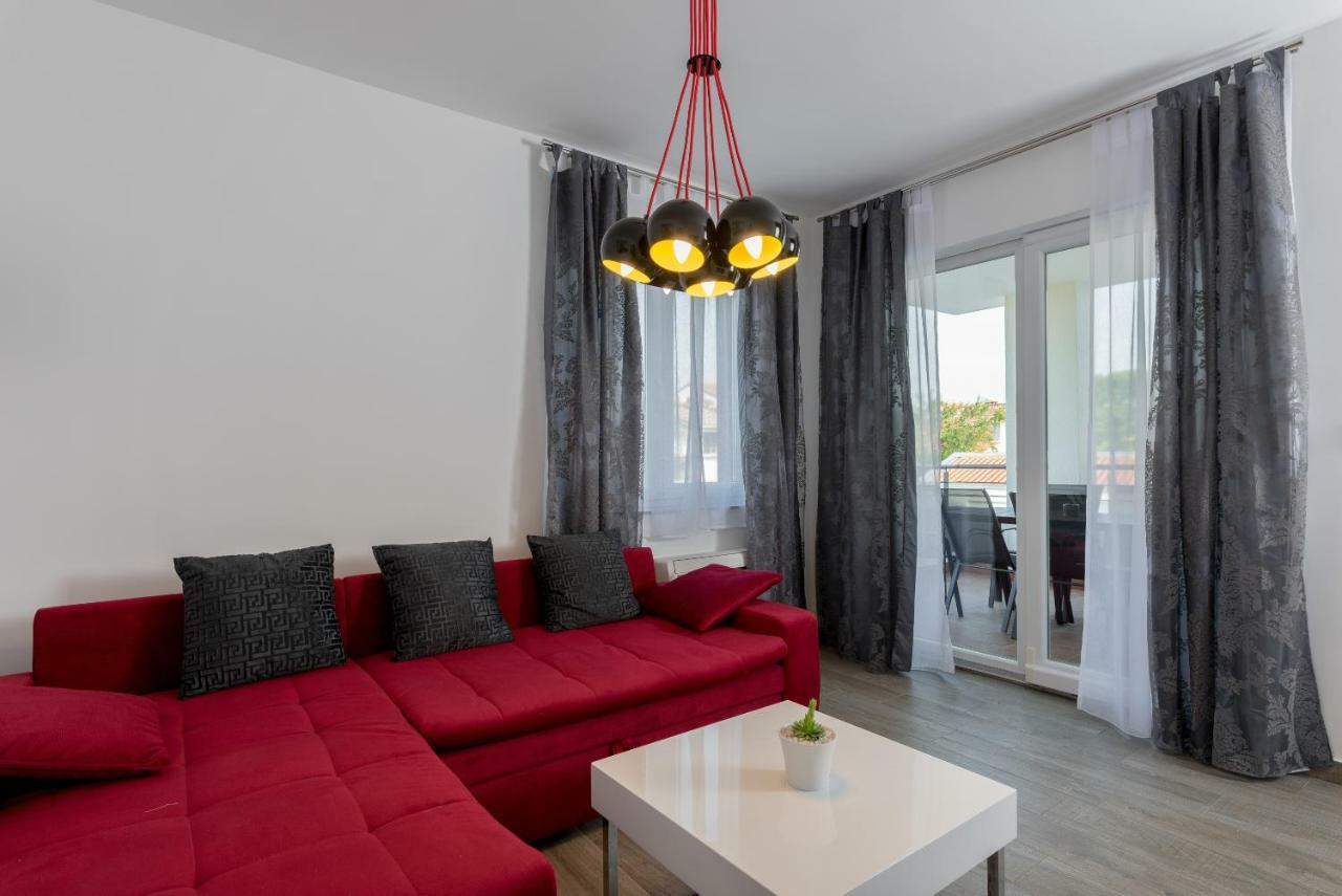 Villa Anja 1St Floor Peroj Eksteriør bilde